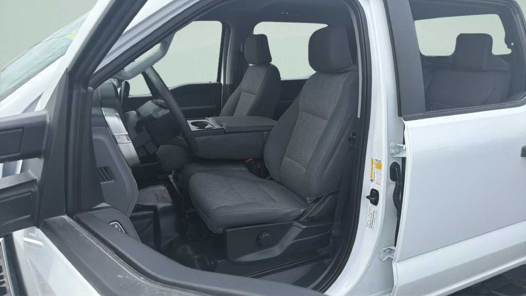 Used 2025 Ford F250 XL w/ XL Chrome Package AWD/4WD image 4