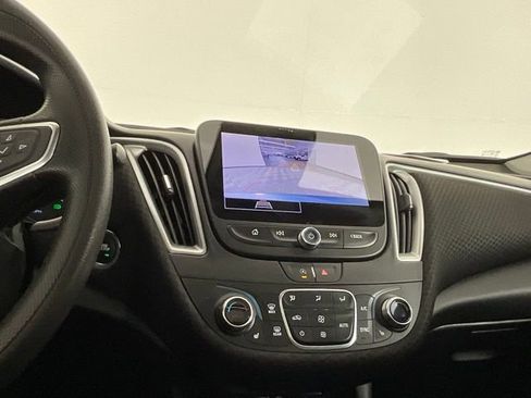 Used 2024 Chevrolet Malibu LT image 23