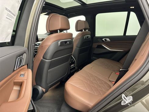 New 2026 BMW X5 xDrive40i w/ M Sport Package AWD/4WD image 29