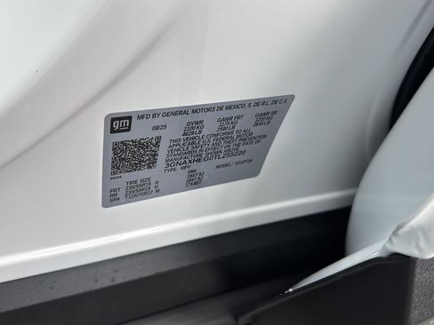 New 2026 Chevrolet Equinox LT w/ Convenience Package II image 35