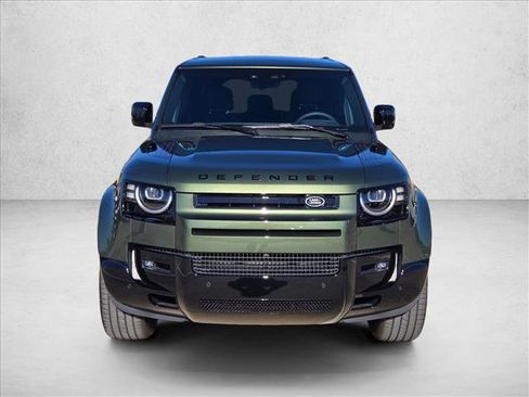 New 2026 Land Rover Defender 110 X-Dynamic SE image 6