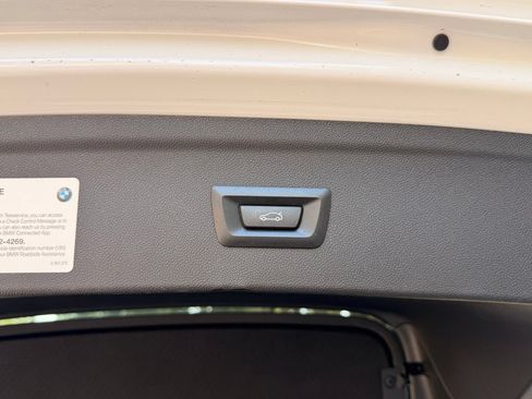Used 2024 BMW iX M60 AWD/4WD image 18