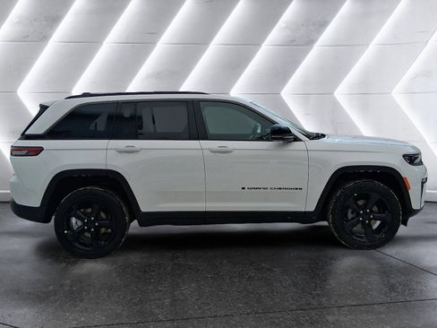 New 2026 Jeep Grand Cherokee Limited w/ Limited Altitude Package image 7