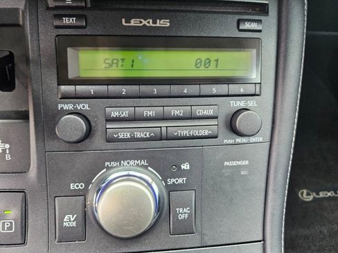 Used 2014 Lexus CT 200h image 12