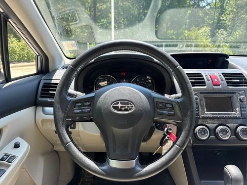 Used 2013 Subaru Crosstrek 2.0i Limited w/ Popular Pkg 2 AWD/4WD image 19
