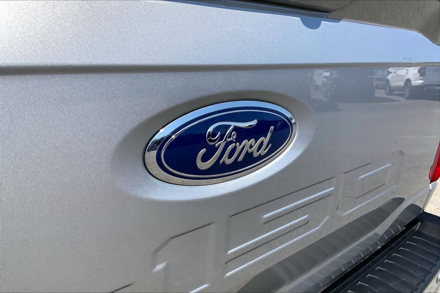 Used 2023 Ford F150 Lariat w/ Trailer Tow Package AWD/4WD image 10