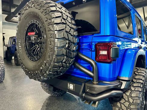 Used 2022 Jeep Wrangler Unlimited Rubicon image 15