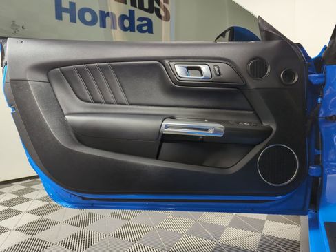 Used 2023 Ford Mustang Premium RWD image 8