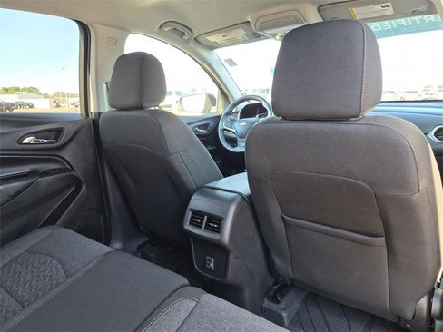 Used 2023 Chevrolet Equinox LT image 16
