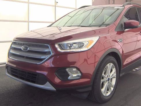 Used 2019 Ford Escape SEL image 1