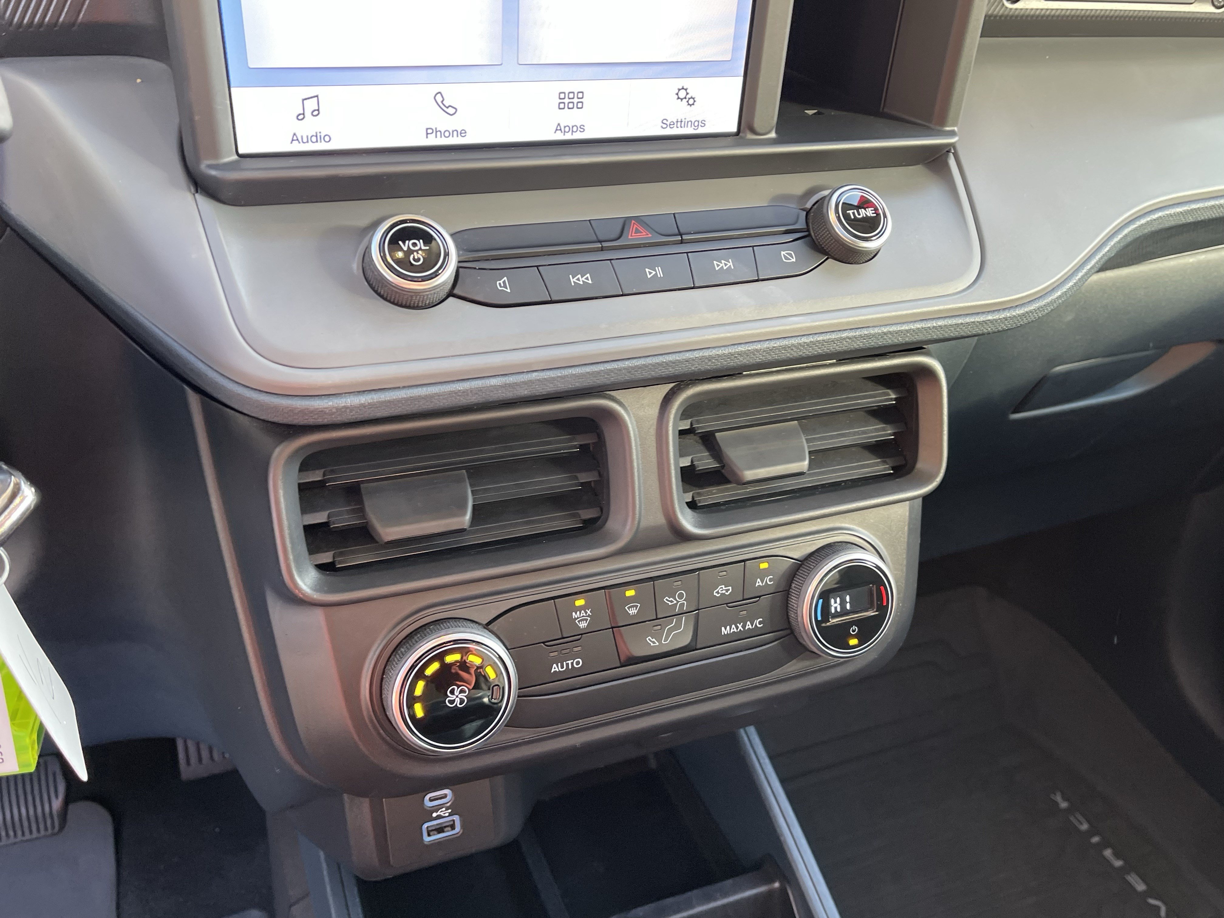 Used 2022 Ford Maverick XL w/ Equipment Group 100A Standard AWD/4WD image 22