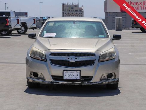 Used 2013 Chevrolet Malibu LS w/ Protection Package FWD image 2