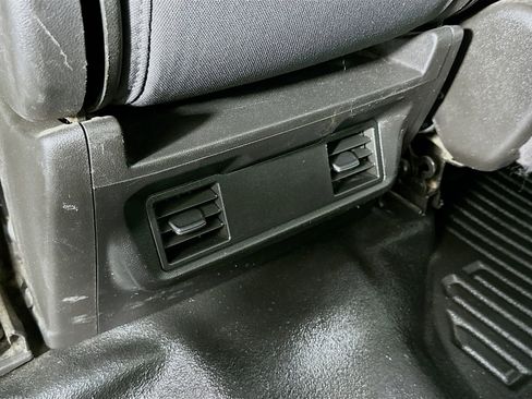 Used 2021 Chevrolet Silverado 2500 LT image 26