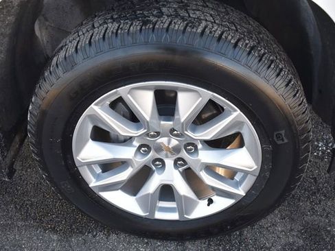 Certified 2024 Chevrolet Silverado 1500 Custom image 12