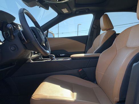 Used 2025 Lexus RX 350 Premium Plus image 16