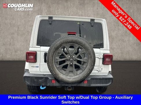 Used 2022 Jeep Wrangler Unlimited Sahara w/ Dual Top Group image 8