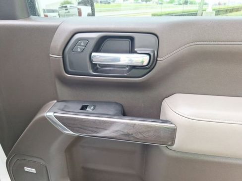 Used 2021 Chevrolet Silverado 1500 LTZ AWD/4WD image 38