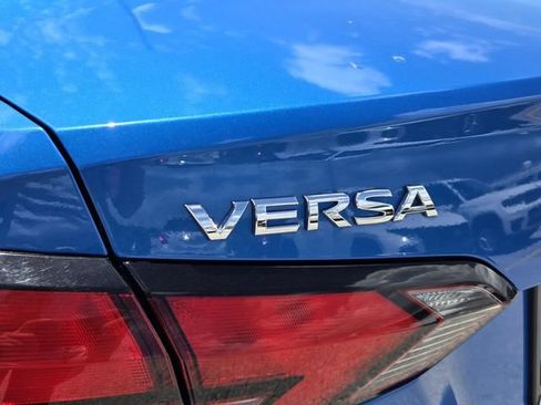 Used 2024 Nissan Versa SV FWD image 11