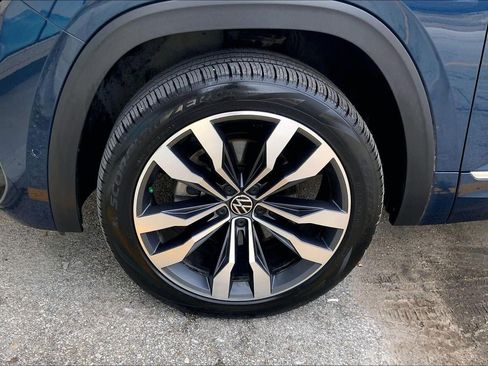 Used 2023 Volkswagen Atlas SEL Premium image 8