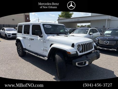 Used 2024 Jeep Wrangler Unlimited Sahara w/ Technology Group AWD/4WD image 1
