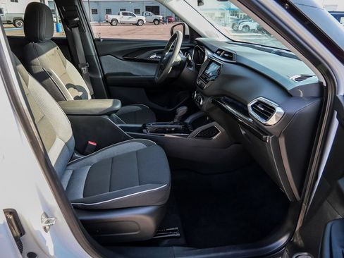 Used 2022 Chevrolet TrailBlazer LT w/ Convenience Package FWD image 69