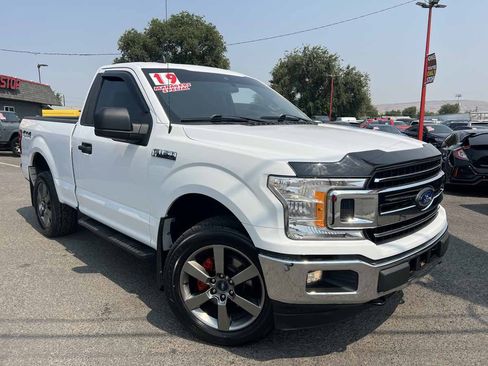 Used 2019 Ford F150 XLT w/ Trailer Tow Package AWD/4WD image 4