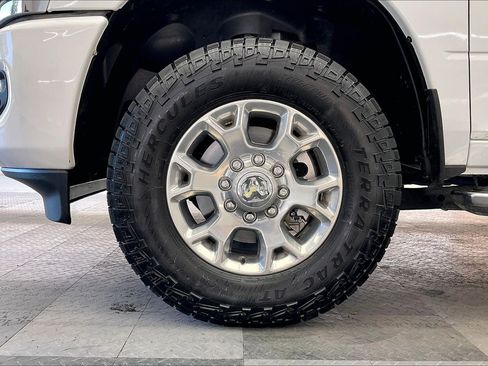 Used 2024 RAM 2500 Laramie w/ Cold Weather Group image 8