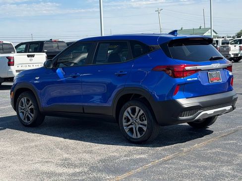 Used 2022 Kia Seltos LX AWD/4WD image 7