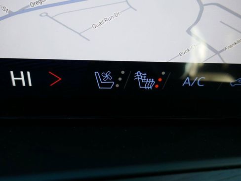 New 2026 Chevrolet Suburban Premier image 22