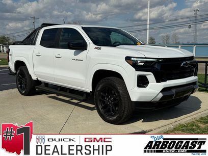 Used 2025 Chevrolet Colorado Z71 w/ Midnight Edition