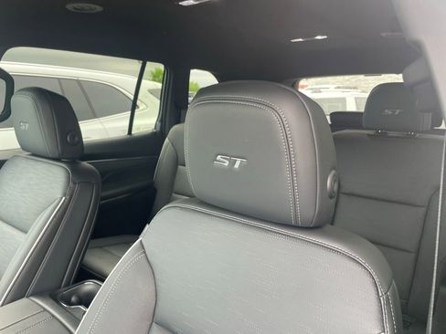 New 2026 Buick Enclave Sport Touring w/ Power Package FWD image 20