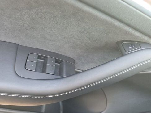 Used 2022 Tesla Model 3 Long Range AWD/4WD image 18