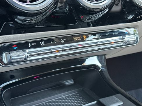 Certified 2025 Mercedes-Benz CLA 250 image 23