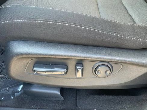 Used 2024 Honda CR-V EX image 9