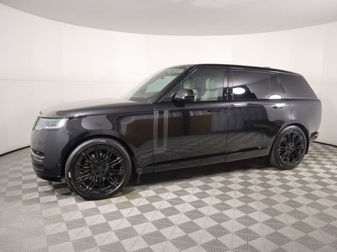 New 2026 Land Rover Range Rover Long Wheelbase SE image 8