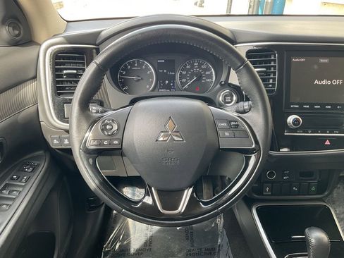 Used 2020 Mitsubishi Outlander SEL image 11