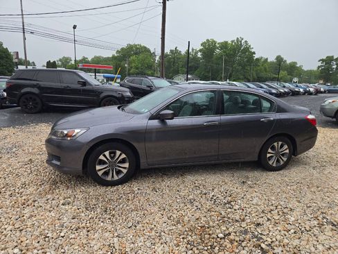 Used 2015 Honda Accord LX image 2