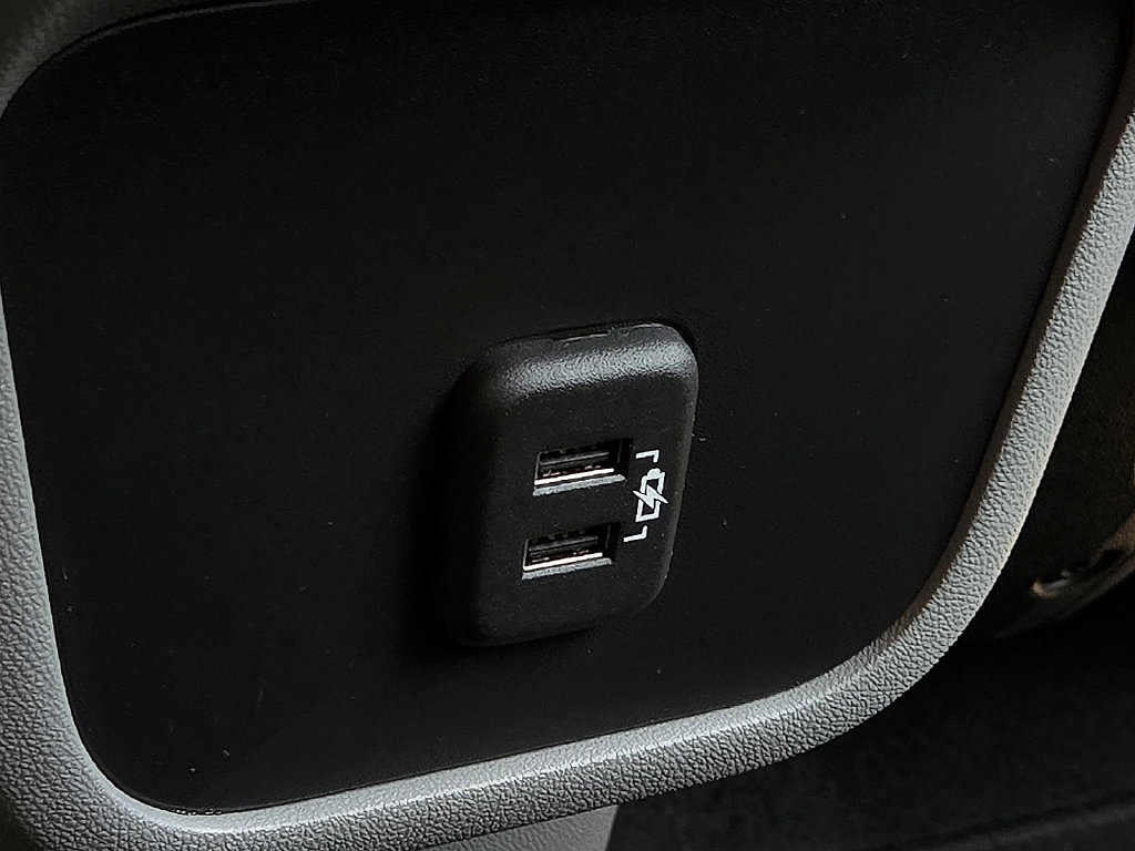 Used 2024 GMC Terrain SLE FWD image 10