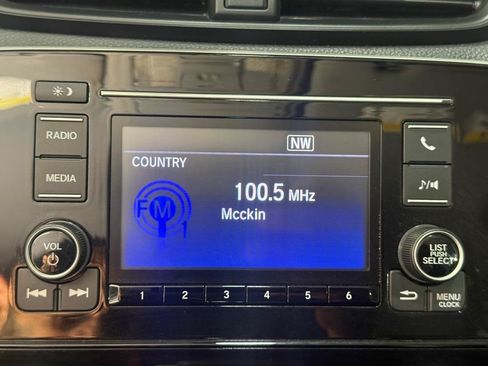 Used 2018 Honda CR-V LX image 16