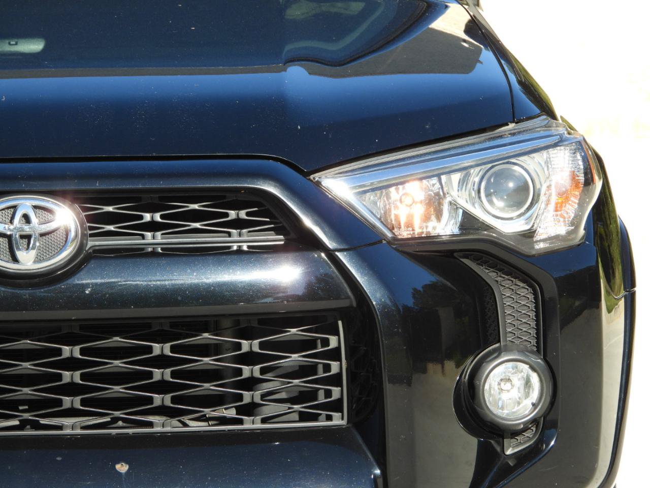 Used 2017 Toyota 4Runner SR5 Premium RWD image 43