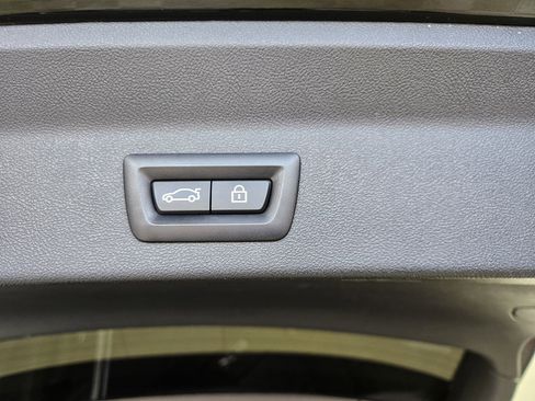 Used 2022 BMW X3 sDrive30i w/ M Sport Package 2 RWD image 16