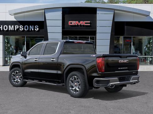 New 2026 GMC Sierra 1500 SLT image 2