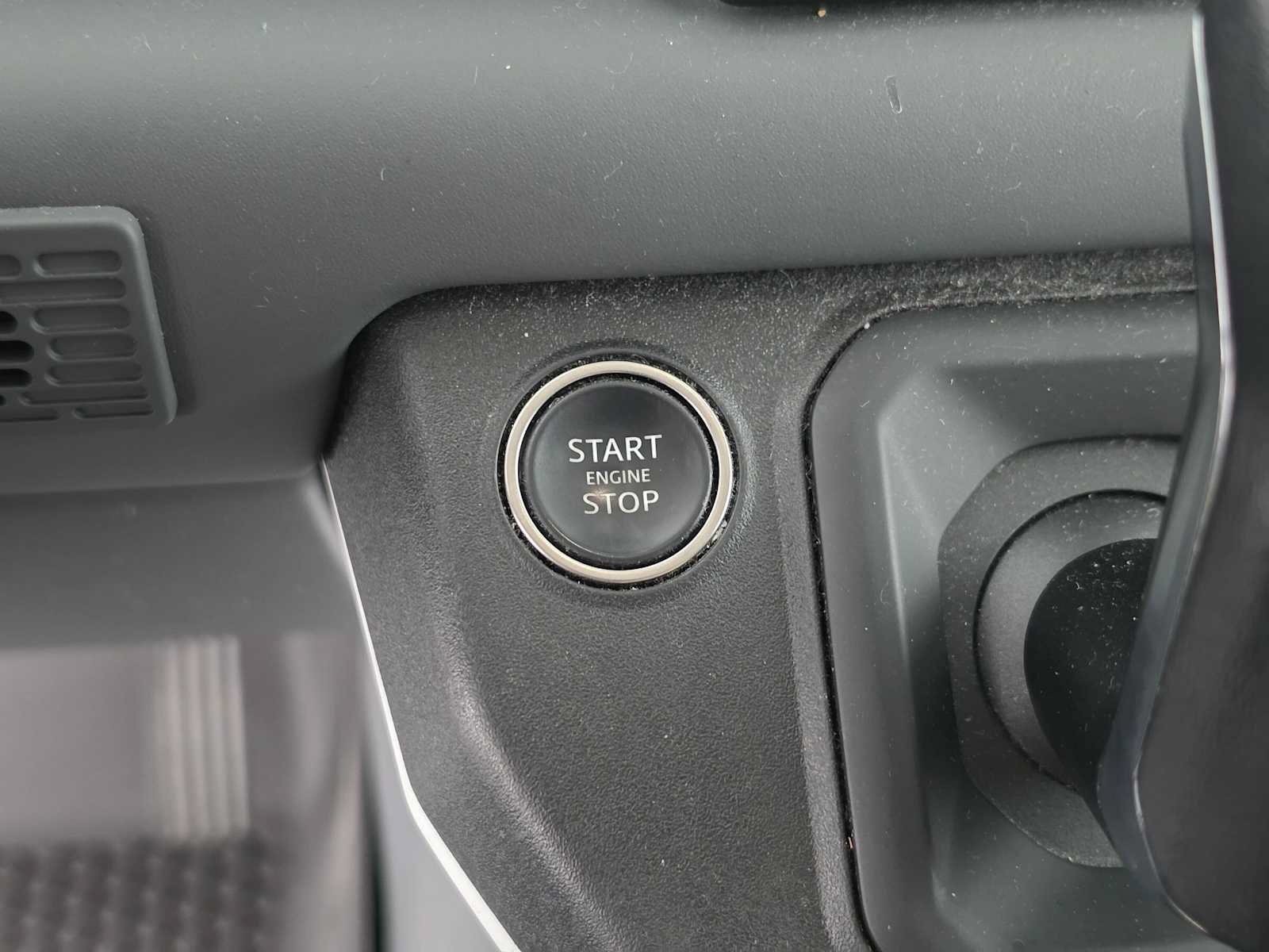 Used 2023 Land Rover Defender 130 First Edition AWD/4WD image 34