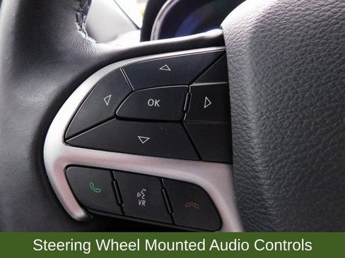 Used 2019 Jeep Grand Cherokee Altitude image 39