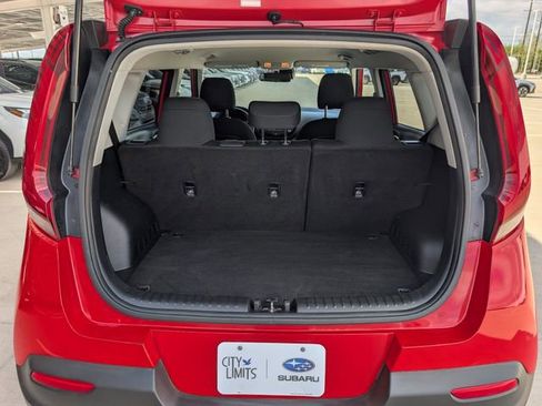 Used 2020 Kia Soul S image 28