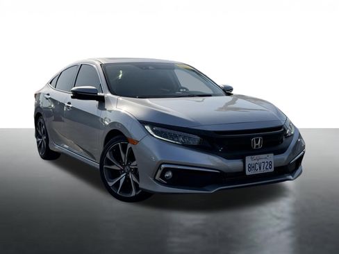 Used 2019 Honda Civic Touring image 1