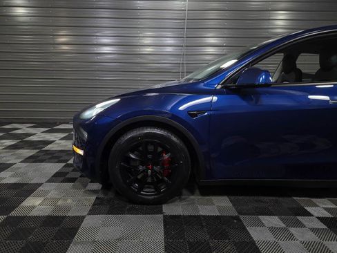 Used 2020 Tesla Model Y Long Range image 37