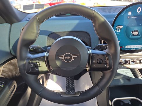 Used 2025 MINI Cooper Countryman S image 17