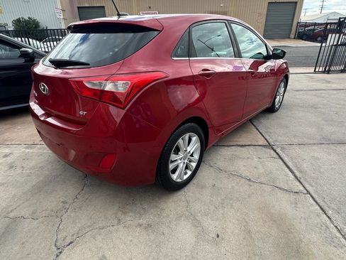 Used 2015 Hyundai Elantra GT FWD image 4