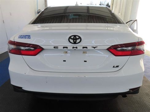 Used 2023 Toyota Camry LE FWD image 11